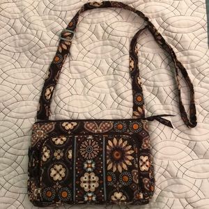 VERA BRADLEY - cross body purse